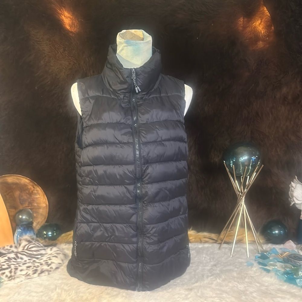 MT Mountaineering puffer vest XL (3925)